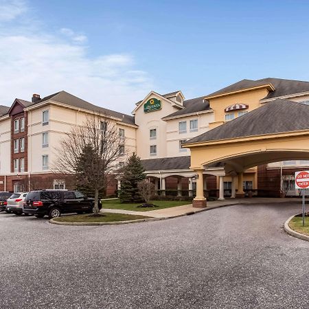 La Quinta By Wyndham Islip - Macarthur Airport Bohemia Luaran gambar