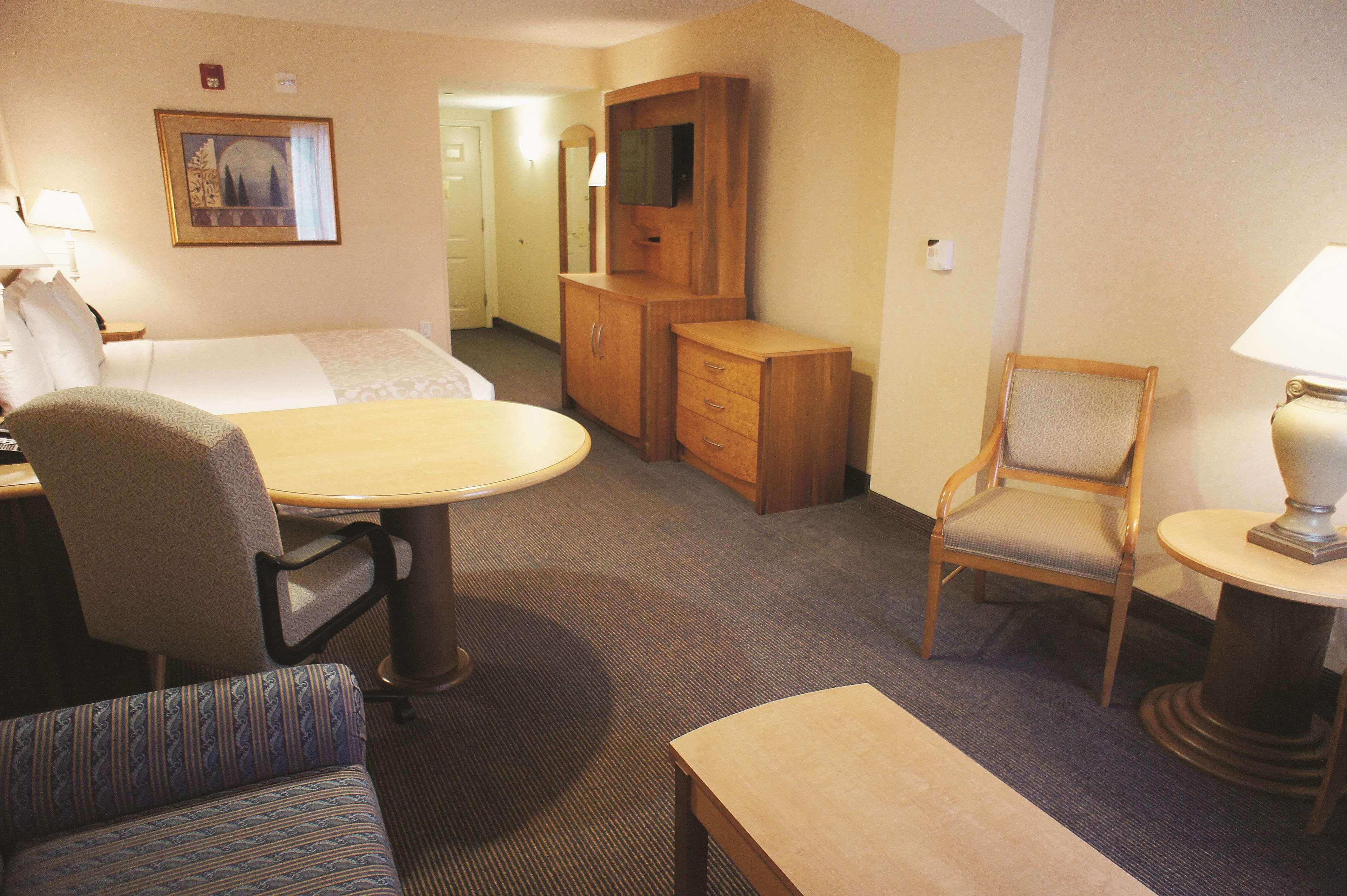 La Quinta By Wyndham Islip - Macarthur Airport Bohemia Luaran gambar
