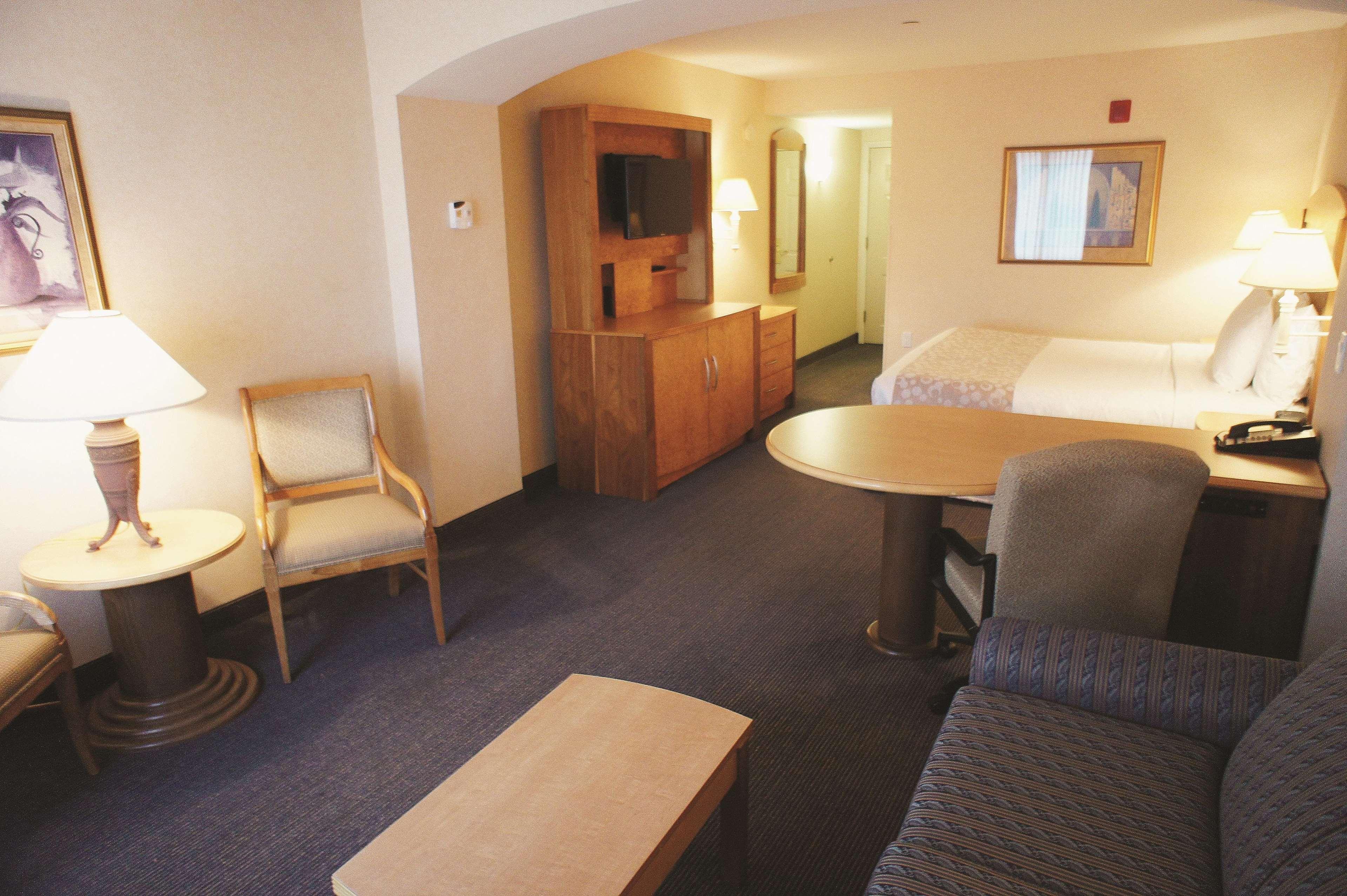 La Quinta By Wyndham Islip - Macarthur Airport Bohemia Luaran gambar