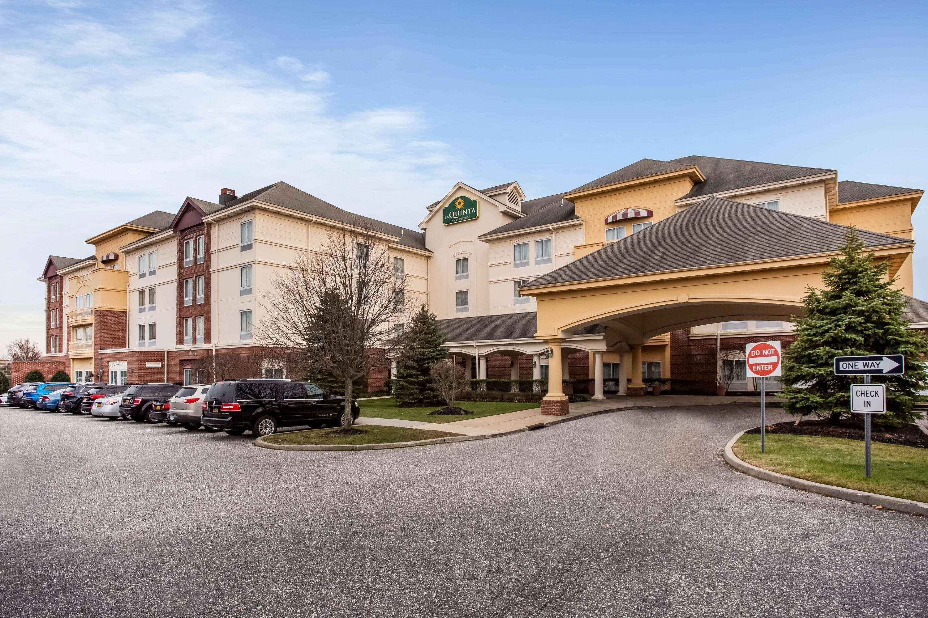 La Quinta By Wyndham Islip - Macarthur Airport Bohemia Luaran gambar