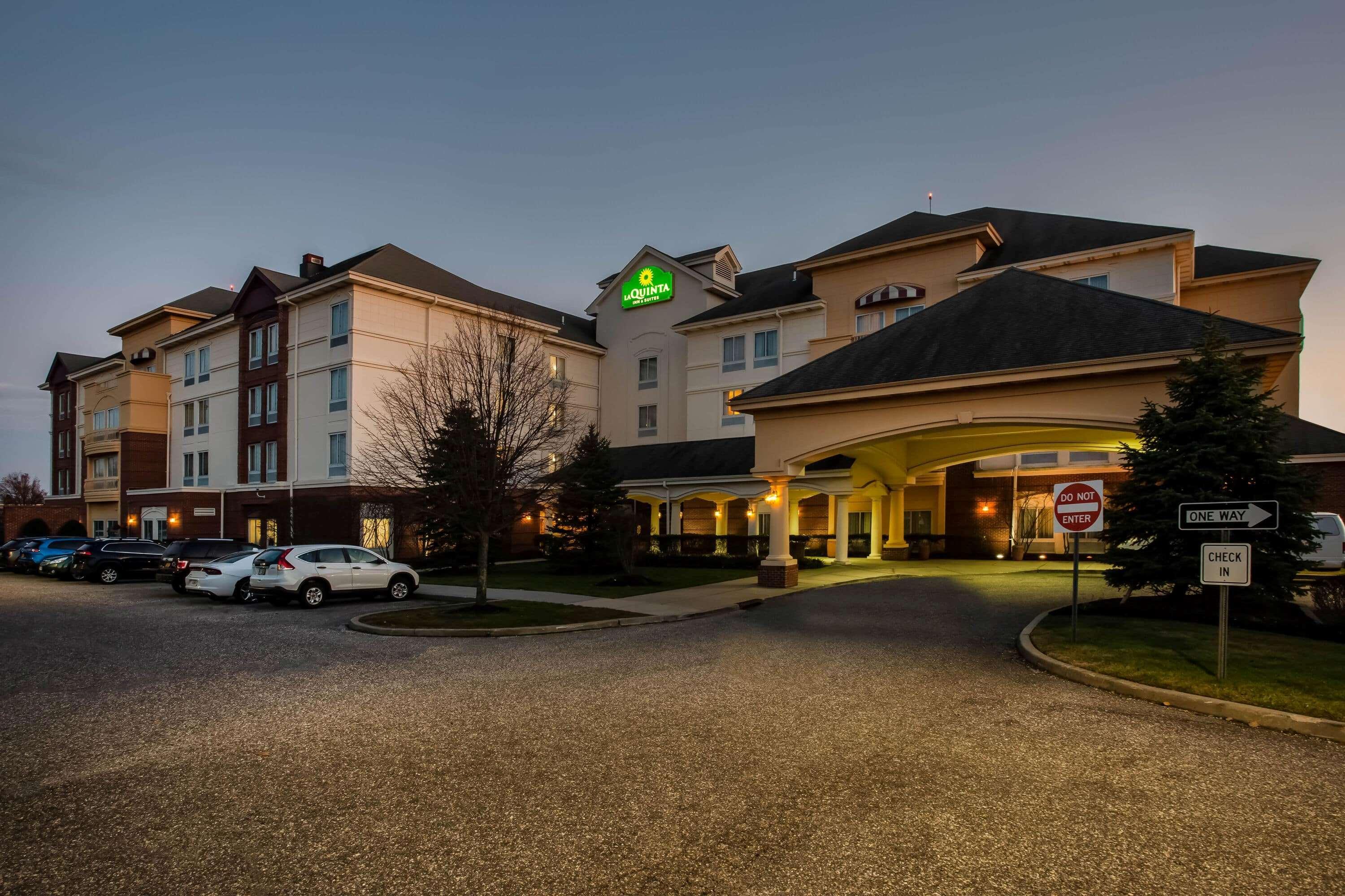 La Quinta By Wyndham Islip - Macarthur Airport Bohemia Luaran gambar