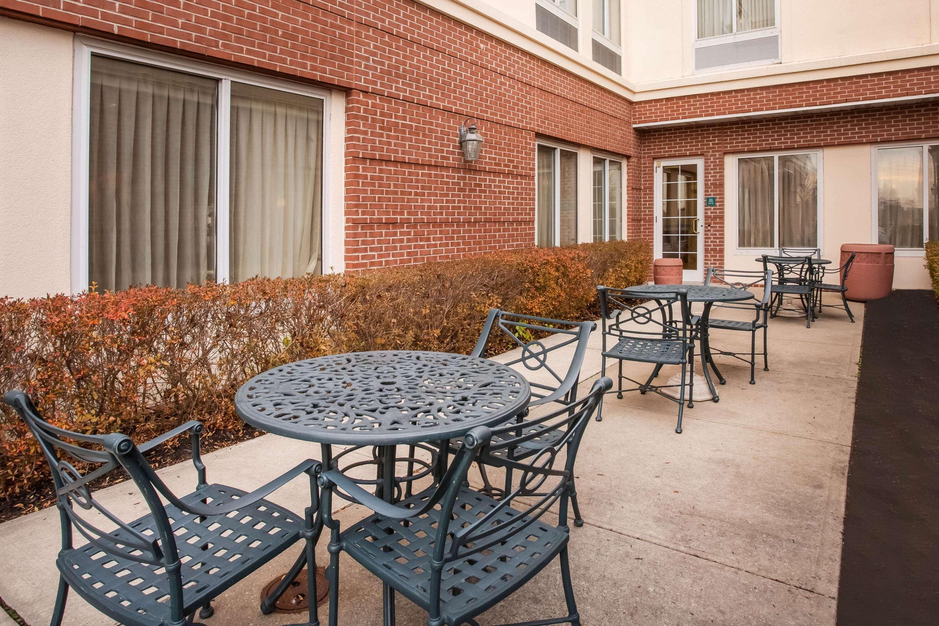 La Quinta By Wyndham Islip - Macarthur Airport Bohemia Luaran gambar